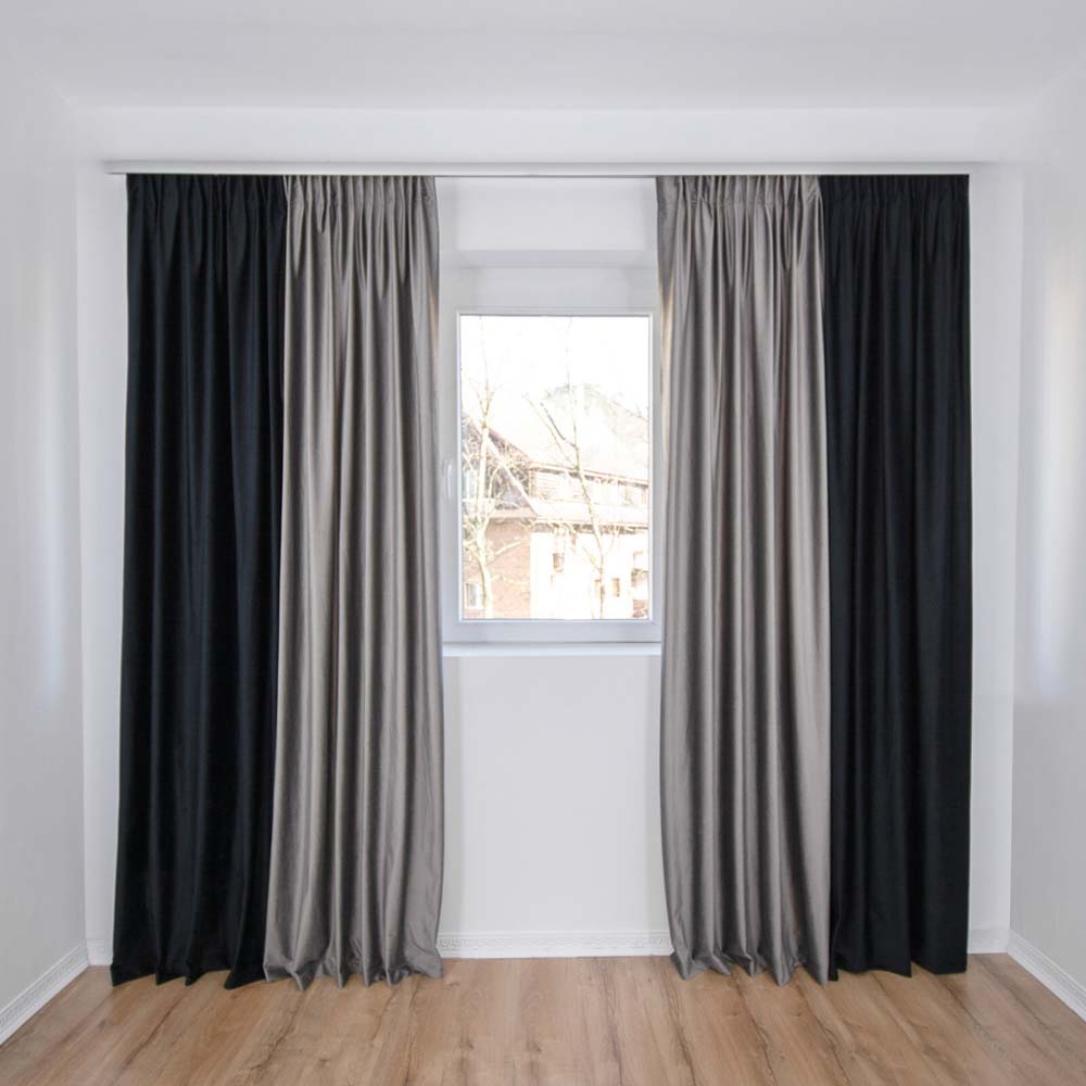 Draperie catifea în două culori vertical gri deschis cu negru