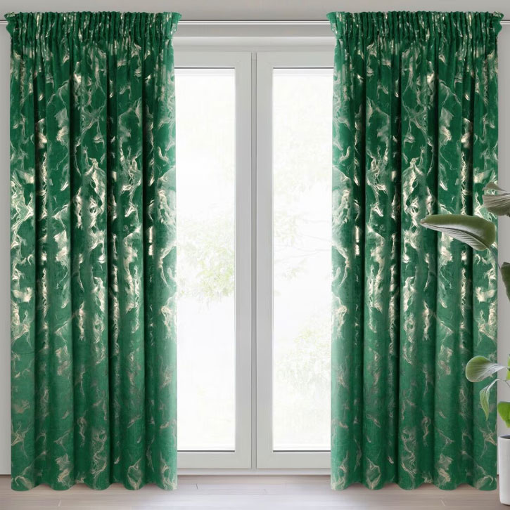 Draperie catifea verde cu auriu Naira 140x270 cm cu bandă de prindere