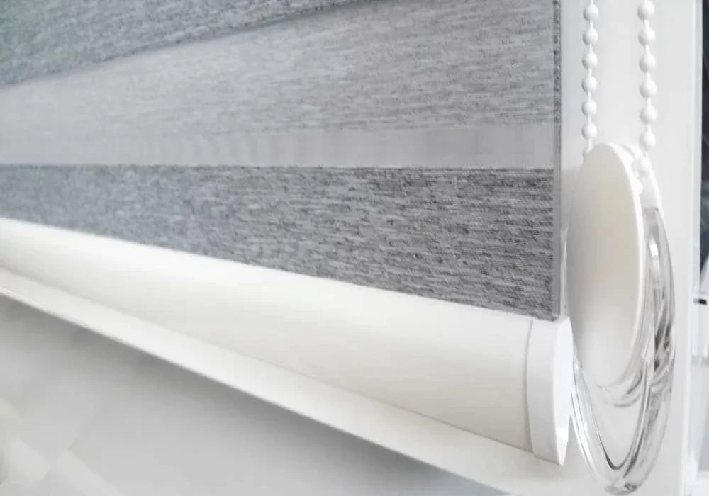 Rolete textile Collete XL Day & Night - montare fereastră din lemn sau plastic
