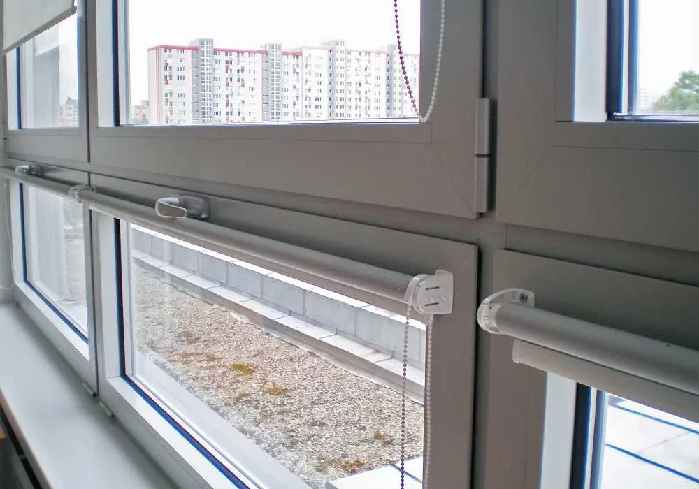 Rolete textile Premier - ideale pentru ferestre mici